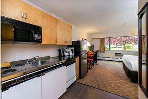 Prestige Riverside Lodge