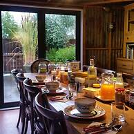 Designer Cottage B&B