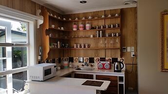 Designer Cottage B&B