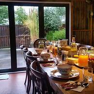 Designer Cottage B&B