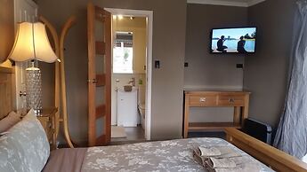 Designer Cottage B&B