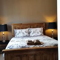 Designer Cottage B&B