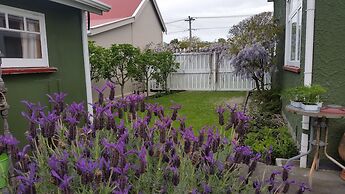 Designer Cottage B&B