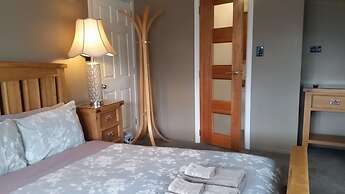 Designer Cottage B&B