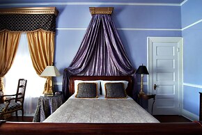 Historic Michabelle Inn