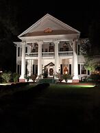 Historic Michabelle Inn