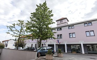 Best Western Plus BorgoLecco Hotel