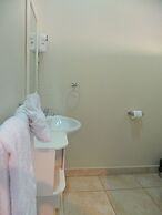 Grooms Beach Villa & Resort