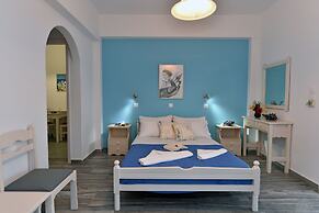 Tarsa Studios & Apartments