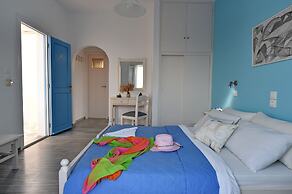 Tarsa Studios & Apartments