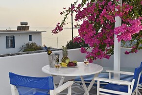 Tarsa Studios & Apartments