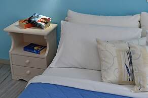 Tarsa Studios & Apartments