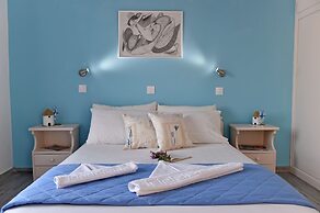 Tarsa Studios & Apartments