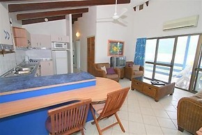 Coral Point Lodge