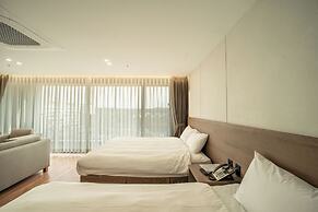 Raon Hotel & Resort