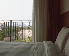 Raon Hotel & Resort