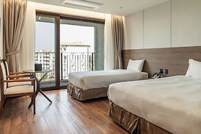 Raon Hotel & Resort