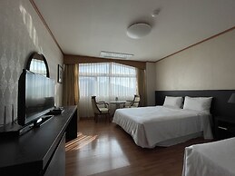 Danyang Tourist Hotel Edelweiss