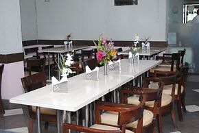 Hotel Tourist Deluxe