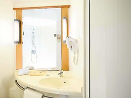 ibis Navi Mumbai Hotel