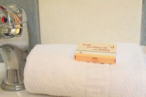 Porto Kalamaki Hotel