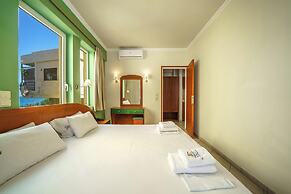 Porto Kalamaki Hotel