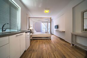 Porto Kalamaki Hotel