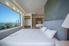 Porto Kalamaki Hotel