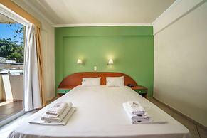 Porto Kalamaki Hotel