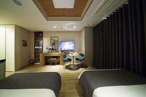 The Hotel Yeong Jong