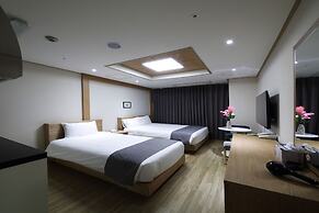 The Hotel Yeong Jong