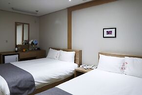 The Hotel Yeong Jong