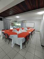 Harbor Inn Jaraguá