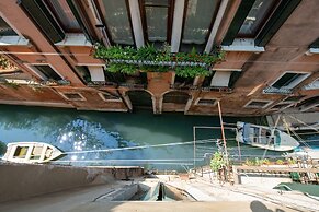 San Polo Canal View Apartments