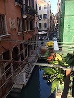 San Polo Canal View Apartments