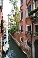 San Polo Canal View Apartments