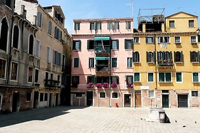San Polo Canal View Apartments