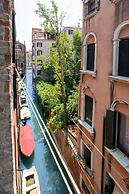 San Polo Canal View Apartments