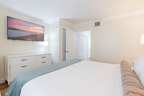 La Mer Beachfront Resort