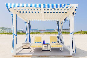 La Mer Beachfront Resort