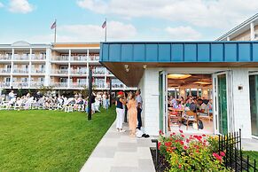 La Mer Beachfront Resort