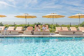 La Mer Beachfront Resort