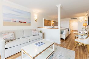 La Mer Beachfront Resort