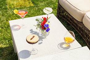 La Mer Beachfront Resort