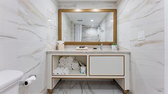 La Mer Beachfront Resort