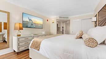 La Mer Beachfront Resort