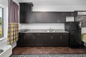 Super 8 by Wyndham Carthage TX