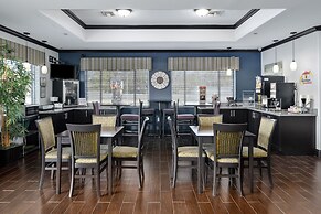 Super 8 by Wyndham Carthage TX