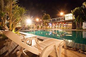 Season Palace Huahin Hotel