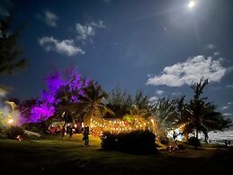 Surfers Bay Resort
